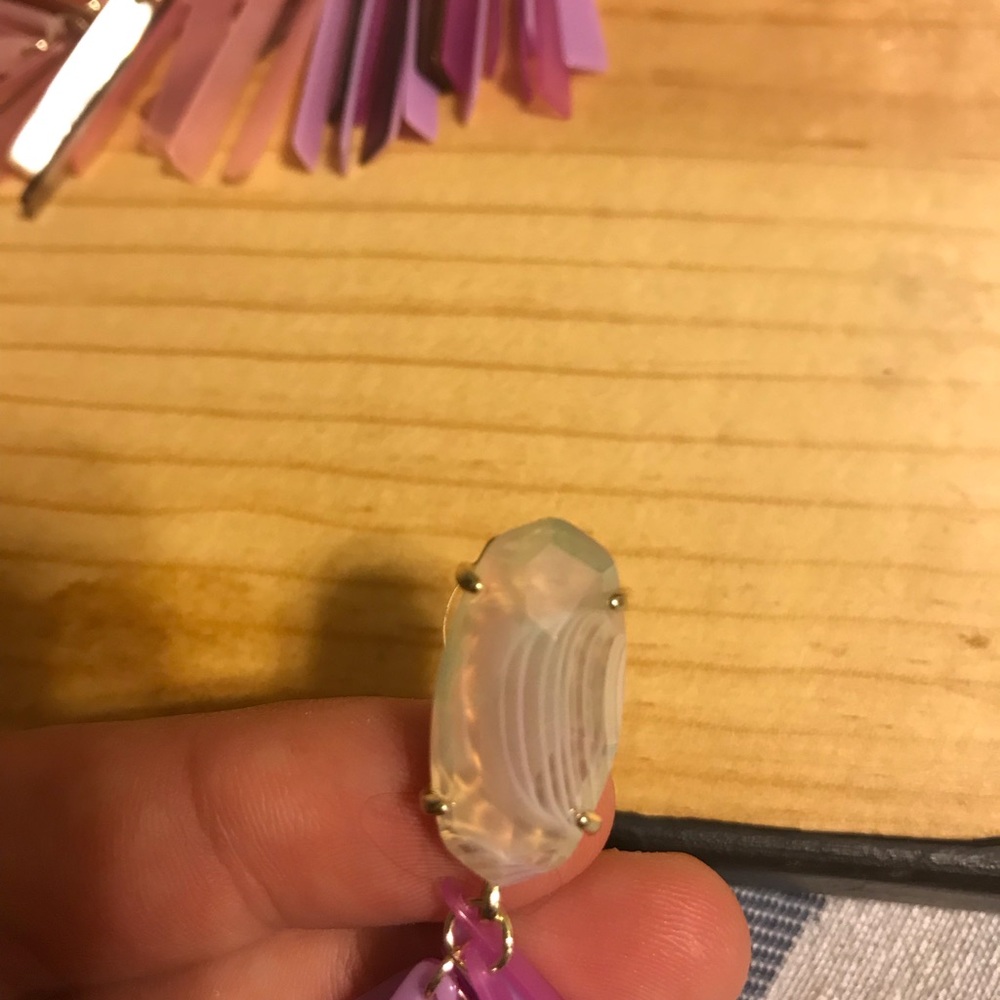 Kendra Scott justyne. SOLD - Picture 3 of 3